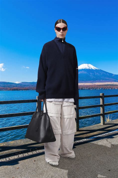 balenciaga annual report